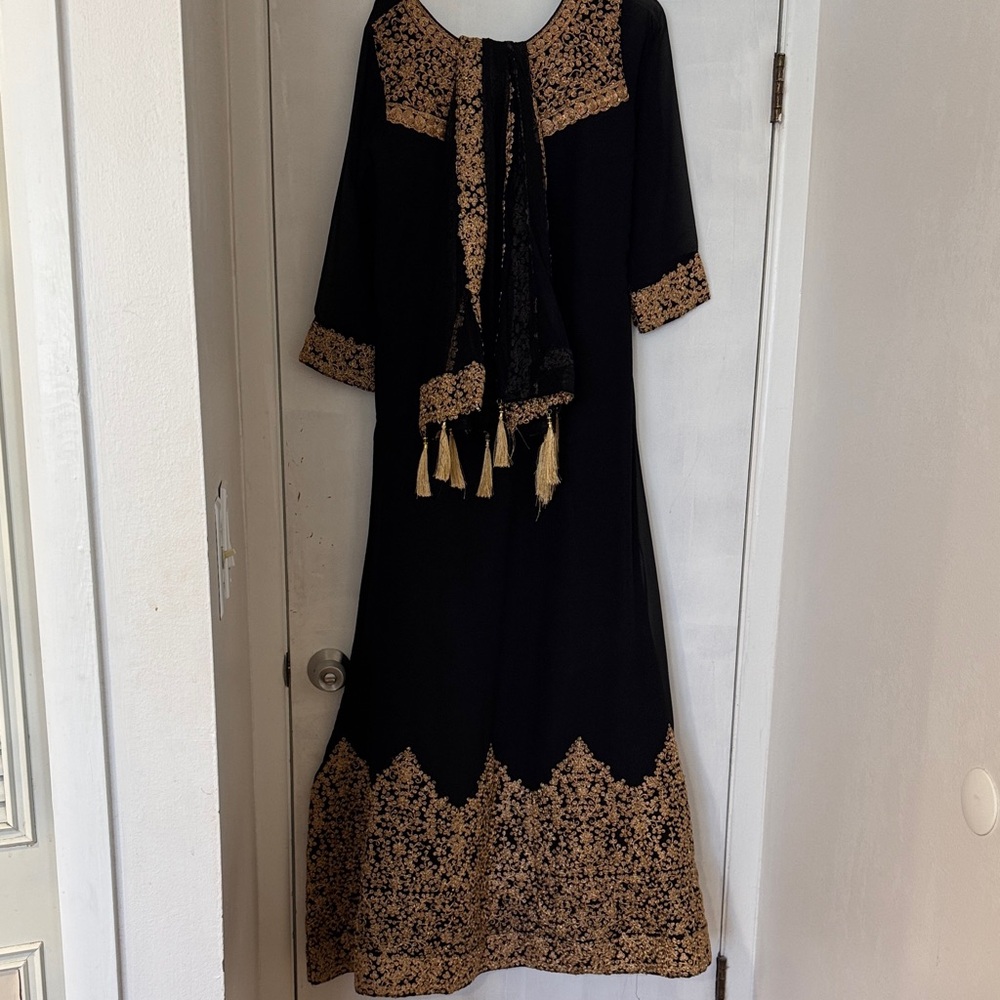 Elegant Black and Gold Women's Dress